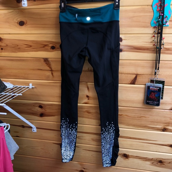 Lululemon Speed Tight IV Lights Out - Picture 2 of 5
